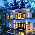Lotus Samui